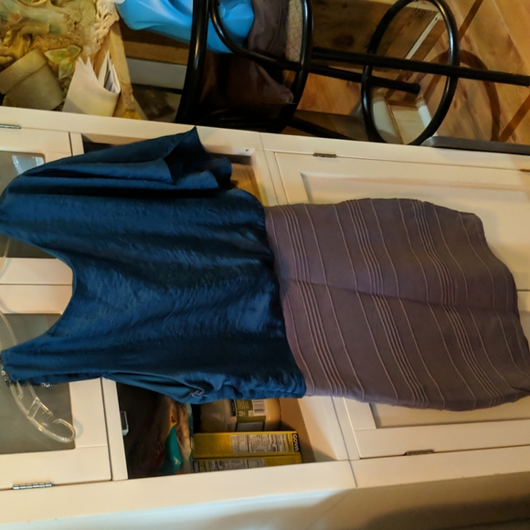 Dress - Picture 2 of 4